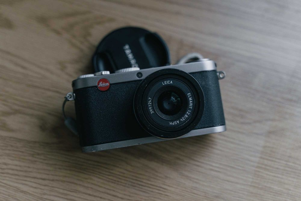 Leica X1 + Кофр + Видошукач