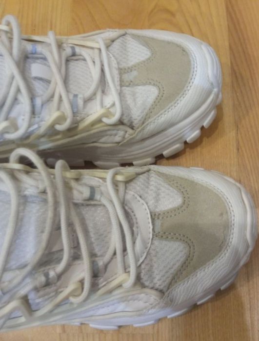 Продам женские демисезонные очень легкие кроссовки Zara TRF Wite  Ориг