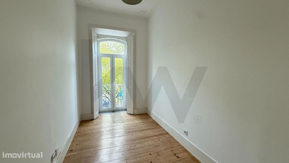 T2 para Arrendamento | Alcântara (Alto de Santo Amaro) | Entrada imedi