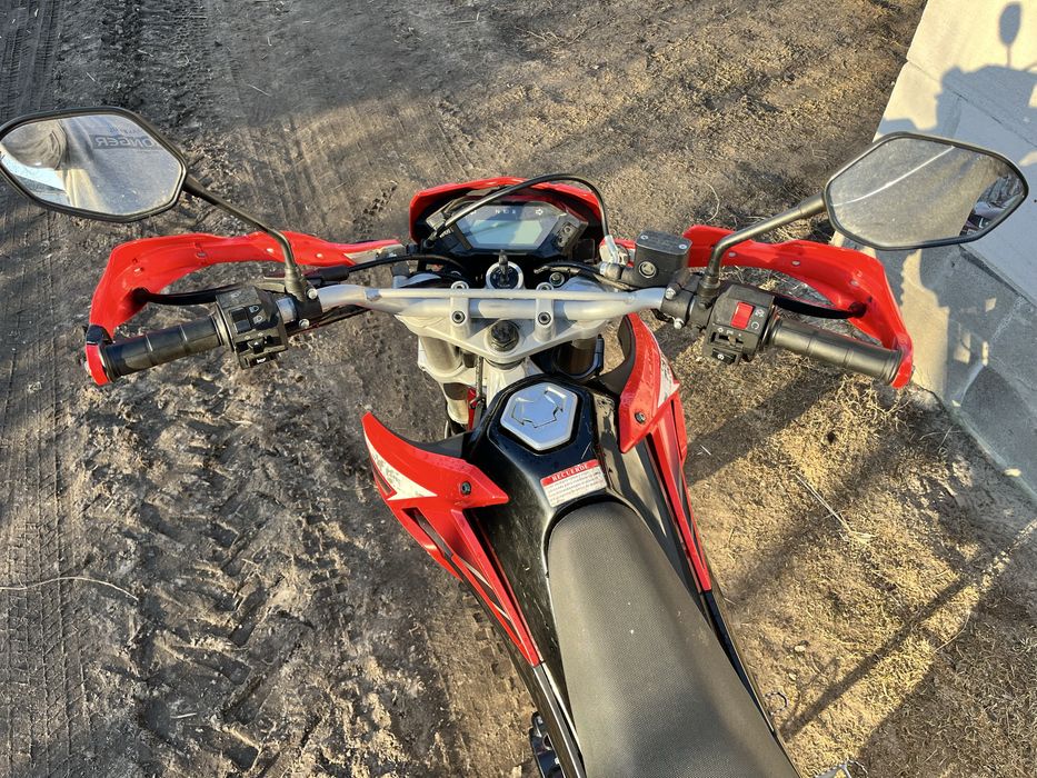 Продам Loncin 250