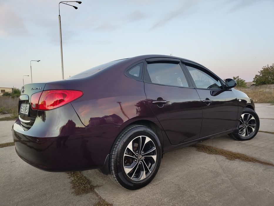 Хюндай Елантра 2.0 Автомат Рідний пробіг Гарний стан Hyundai Elantra HD максимальна комплектація