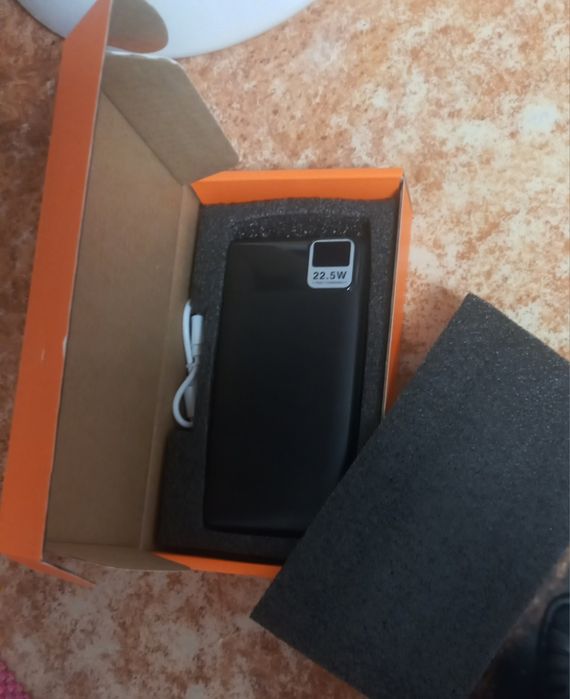 Повербанк мощный 20000 mAh Hinne, быстрая зарядка 22.5W, новый