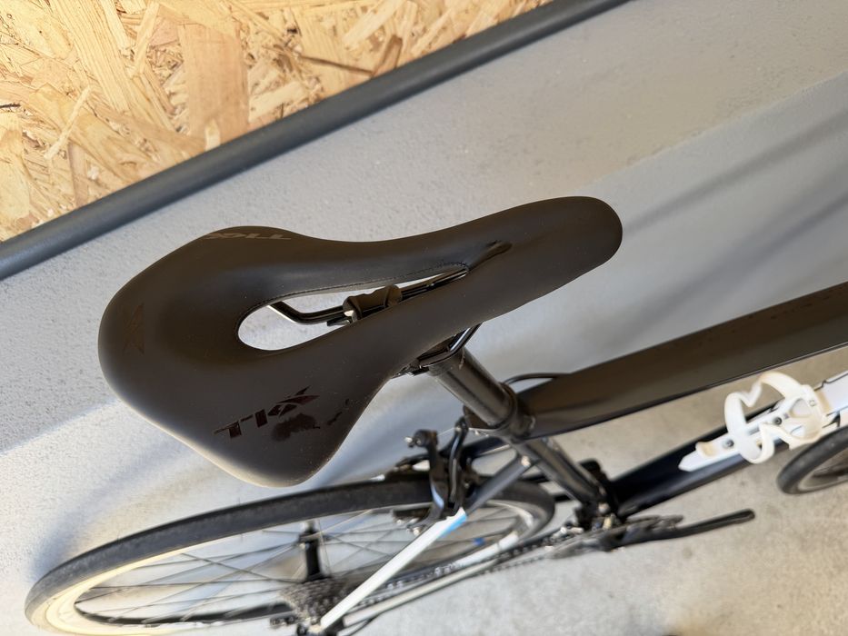 Giant defy estrada semi nova