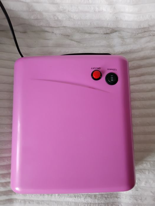 Лампа УФ  для манікюру