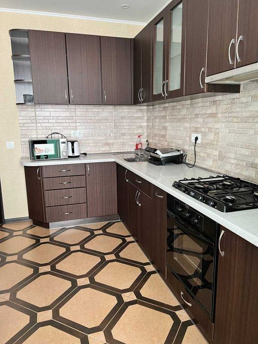 Здам подобово 1к квартиру на шосе Хмельницьке 122А