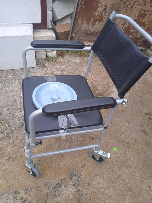 Инвалидное кресло