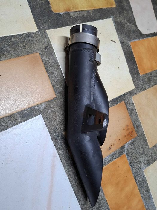 Ponteira de escape para mota