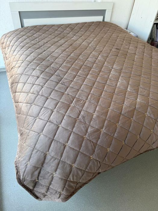 Велюрове покривало Шанель стьобане гарне і якісне, Плед покрывало Хит