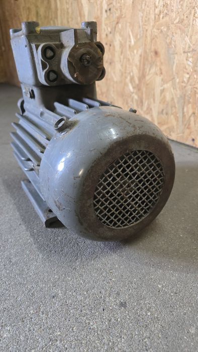 Silnik elektryczny TAMEL