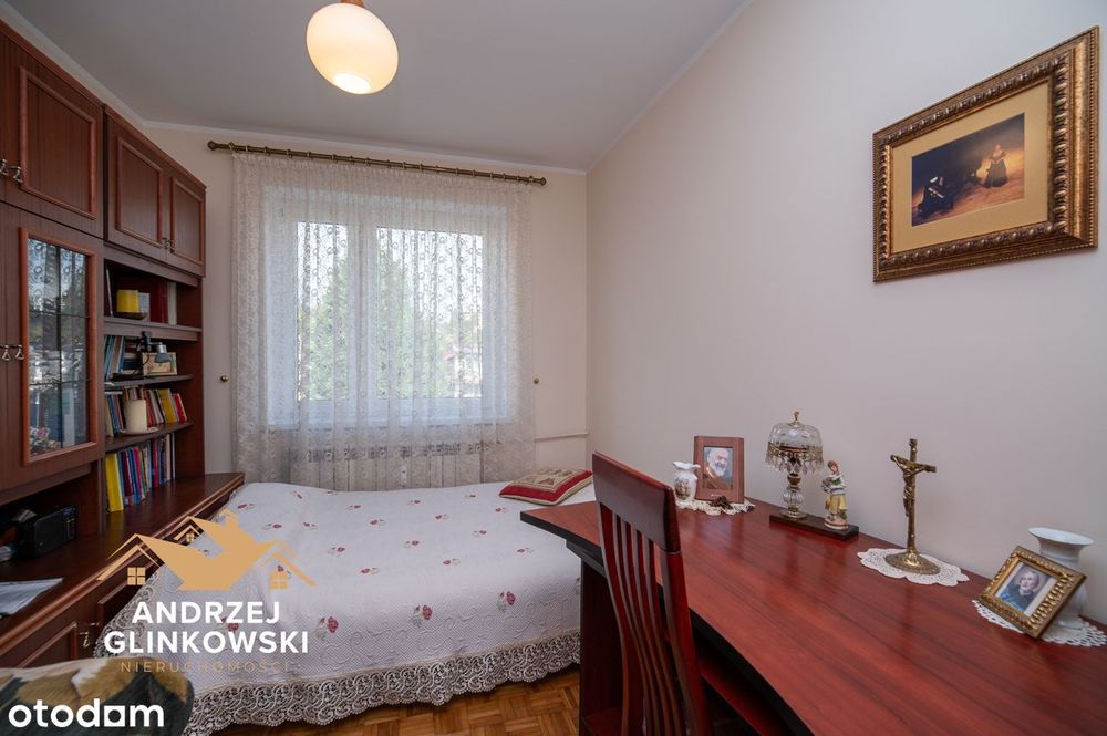 Mieszkanie Z Garażem W Bryle Budynku