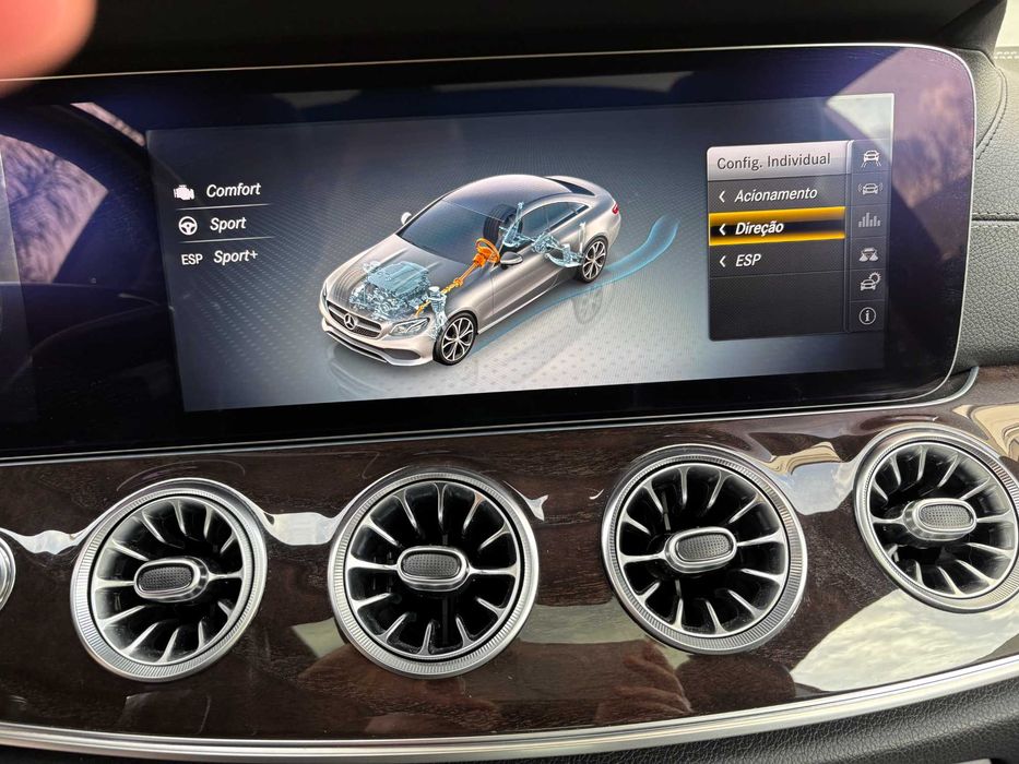 Mercedes-Benz Classe E Coupé 220D AMG