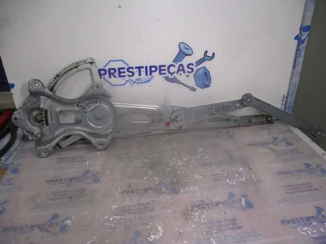 Elevador vidros frente direito TOYOTA Urban Cruiser (_P1_)