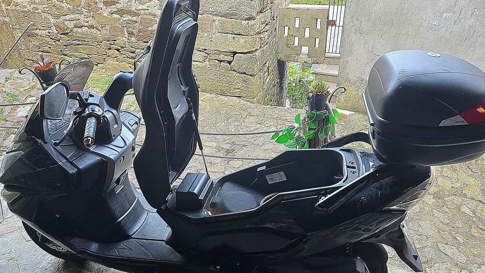 Daelim 125cc (14500 kms) Excelente Estado