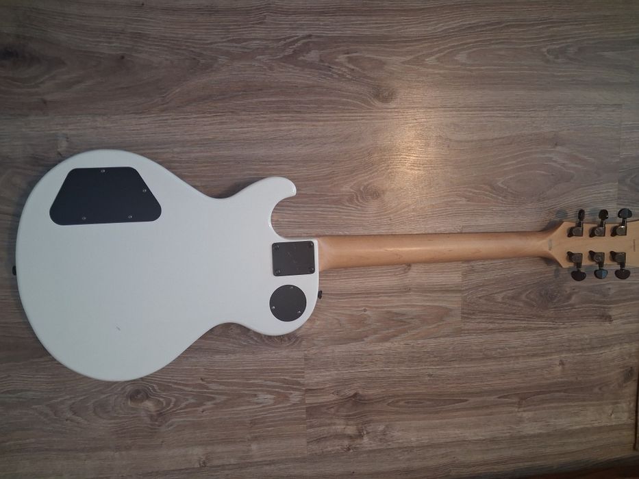 Sprzedam  gitarę elektryczną Dean