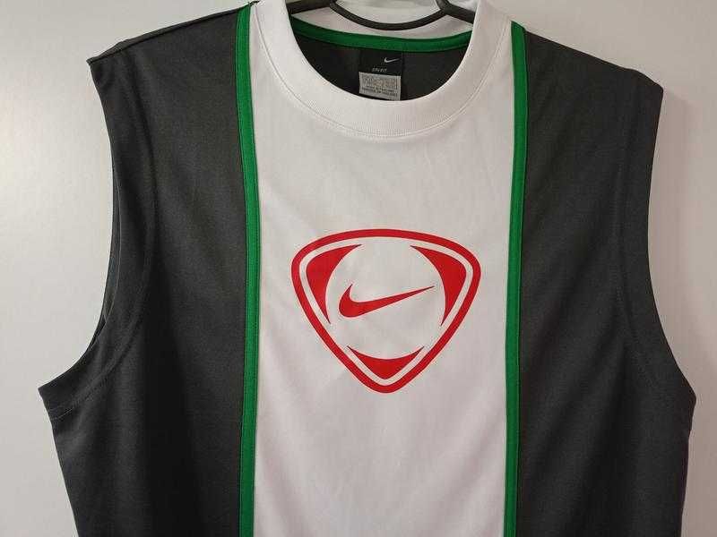 Спортивна майка Nike Dri-fit, стиль Y2K розмір M\L
