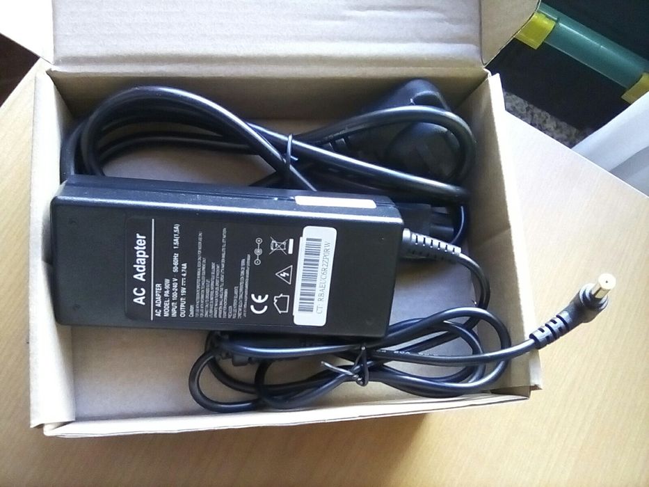 Vendo Carregadores Acer - Novos em Caixa