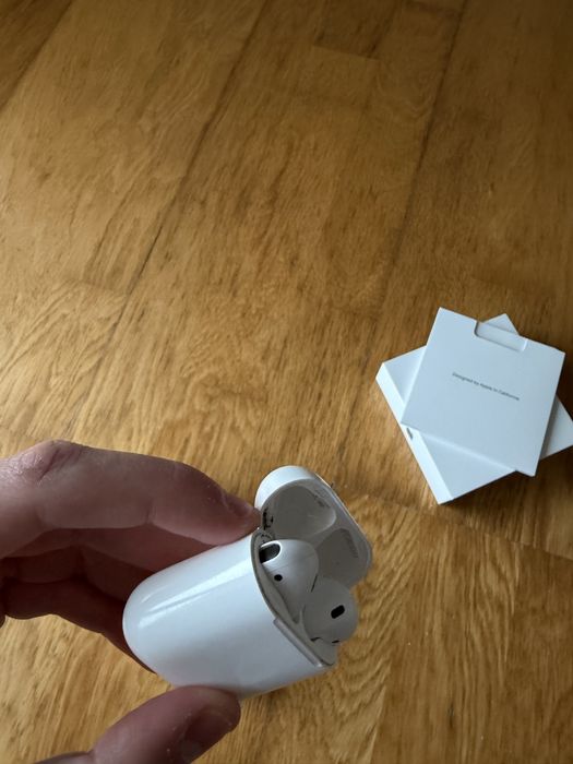 Apple Airpods 2nd Generation