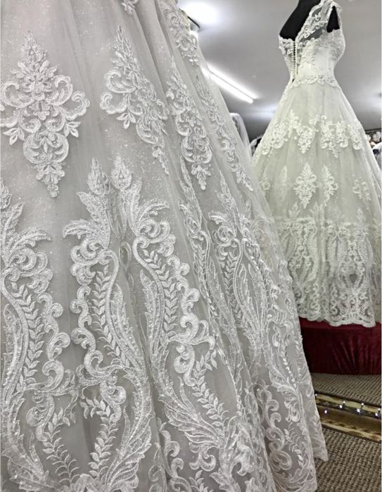 Сукня весільна