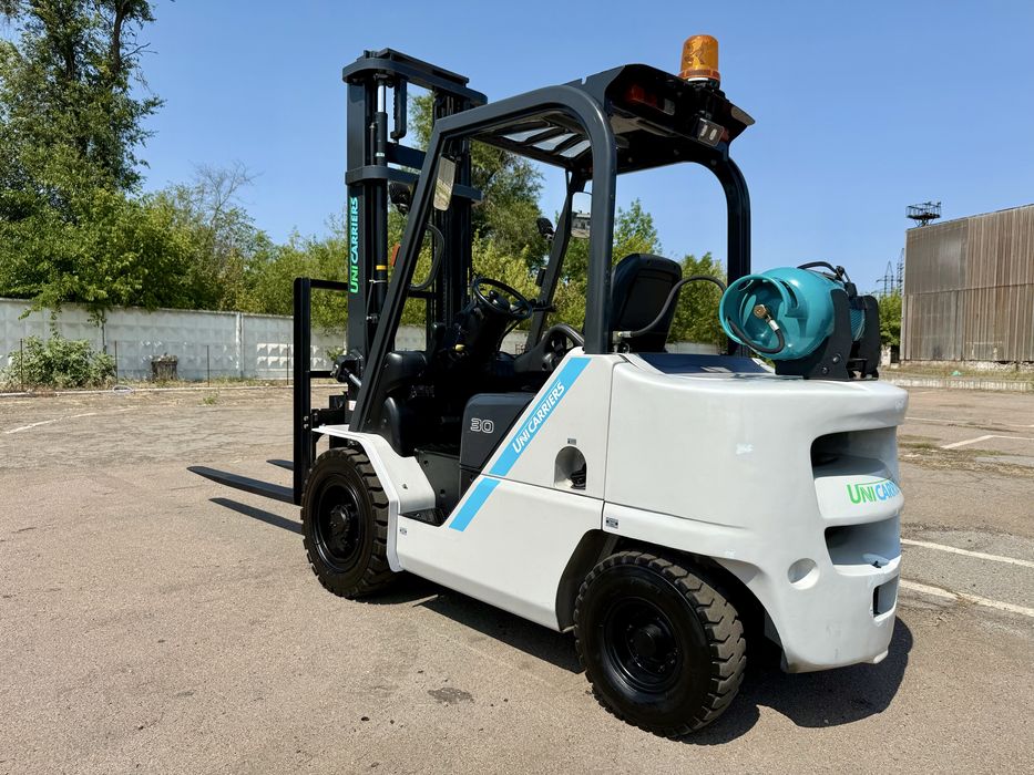 Навантажувач вилковий Unicarriers FGE30T-2020 рік , кара, погрузчик