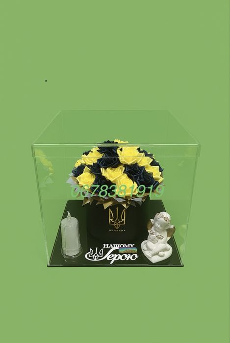 Акрилові куби для квітів, композицій з кришкою 30-30-30 см.