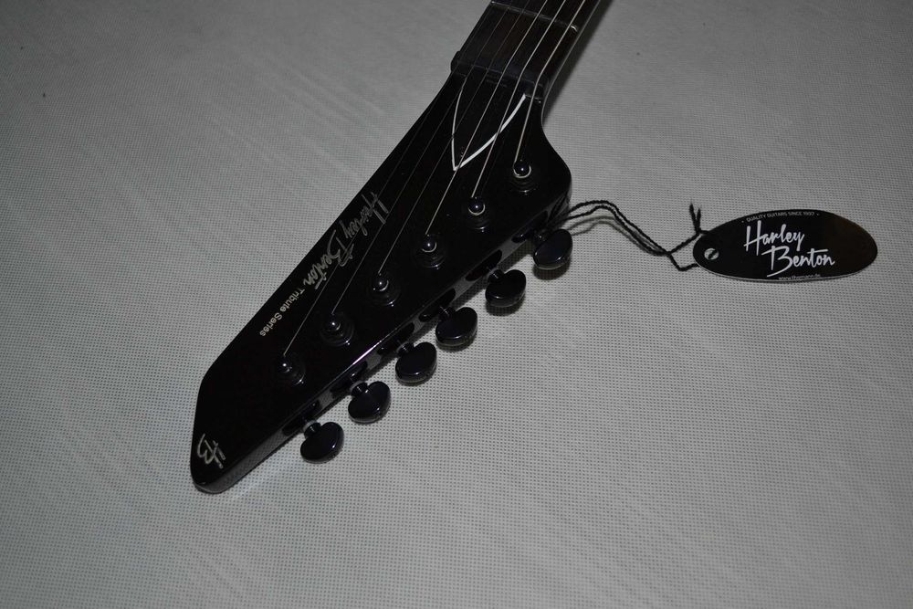 Harley Benton EX-84 MODERN EMG 81/60 BK gitara Explorer - ustawiona!