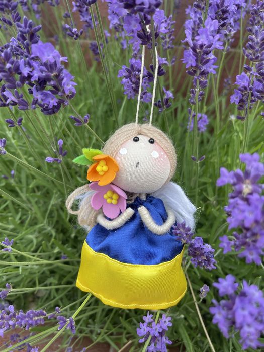 Янгол, лялька україночка, оберіг, подарунок волонтерам