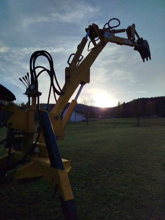 Koparka zawieszana do ciągnika , mikrus , trol , ładowacz
