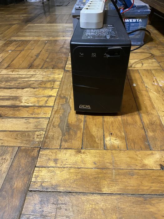 Продам бесперебойник BNT 1500AP 900W/1500VA