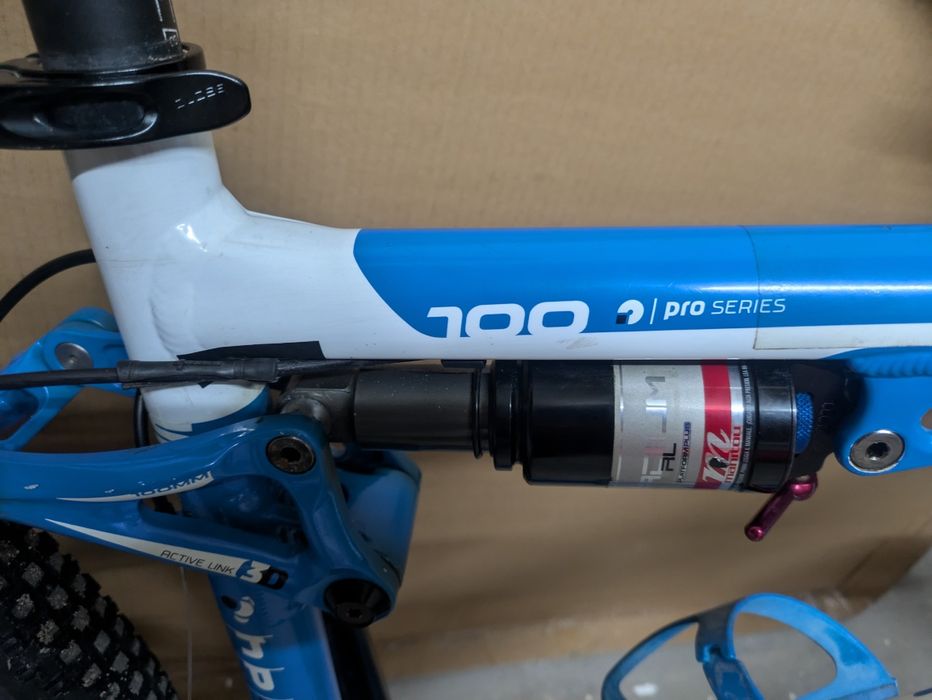 Bicicleta  Cube 10*2