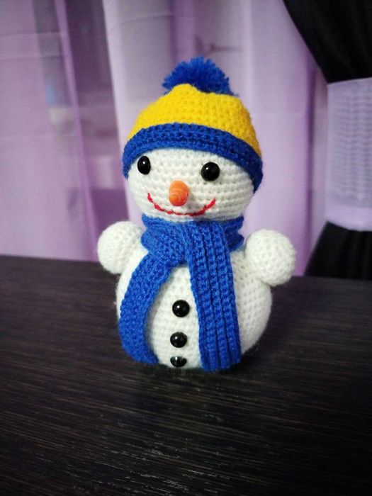 Патриотический снеговик