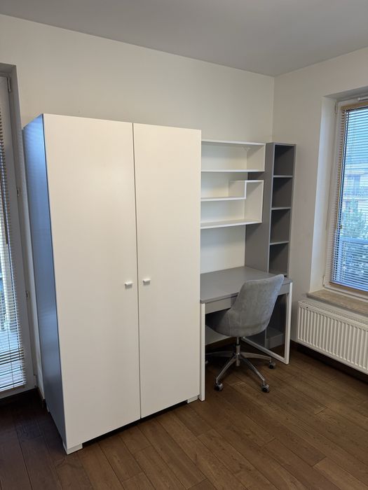 Komplet mebli dla dziewczynki biurko słupek szafa półki