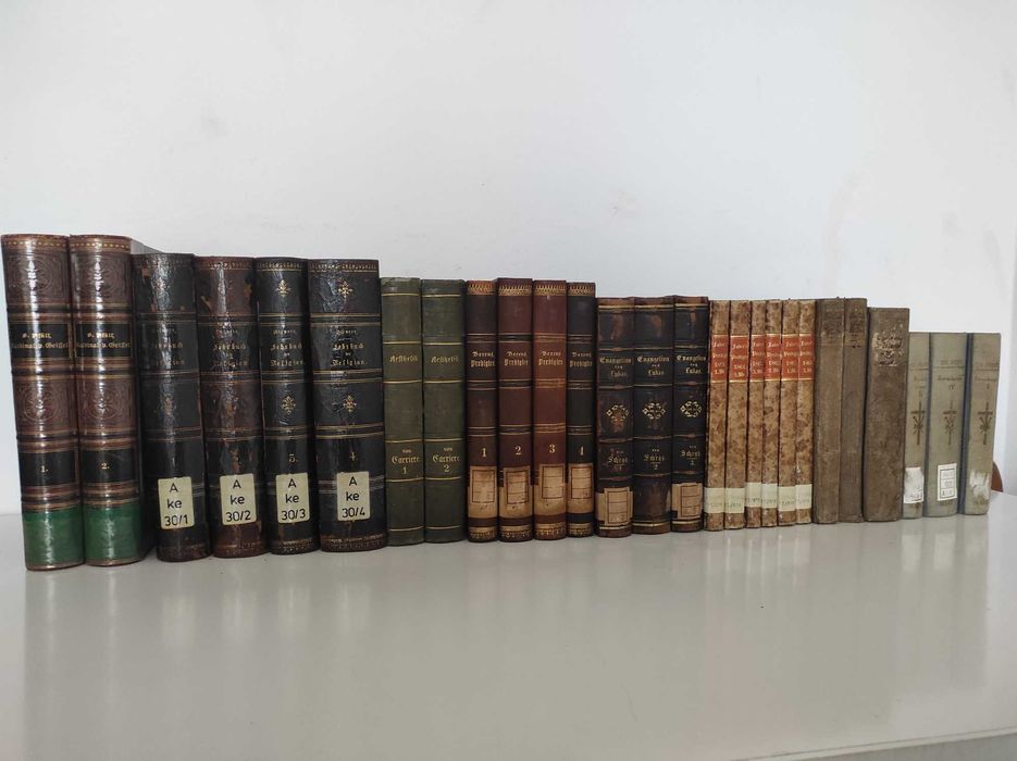 Старинные редкие книги. 27 томов.