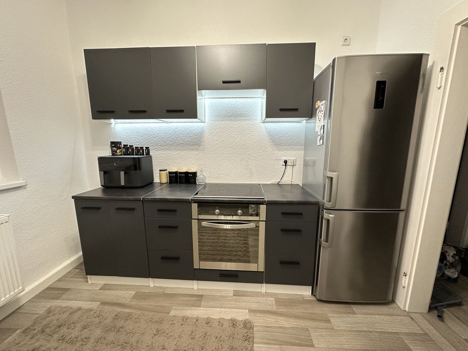 Kuchnia meble kuchenne, blat kuchenny, zlew, LED na czujnik gratis