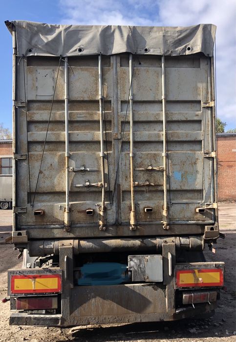 Напівпричіп контейнеровоз