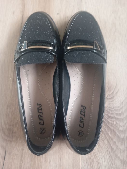 Buty damskie mokasyny lakierkowe