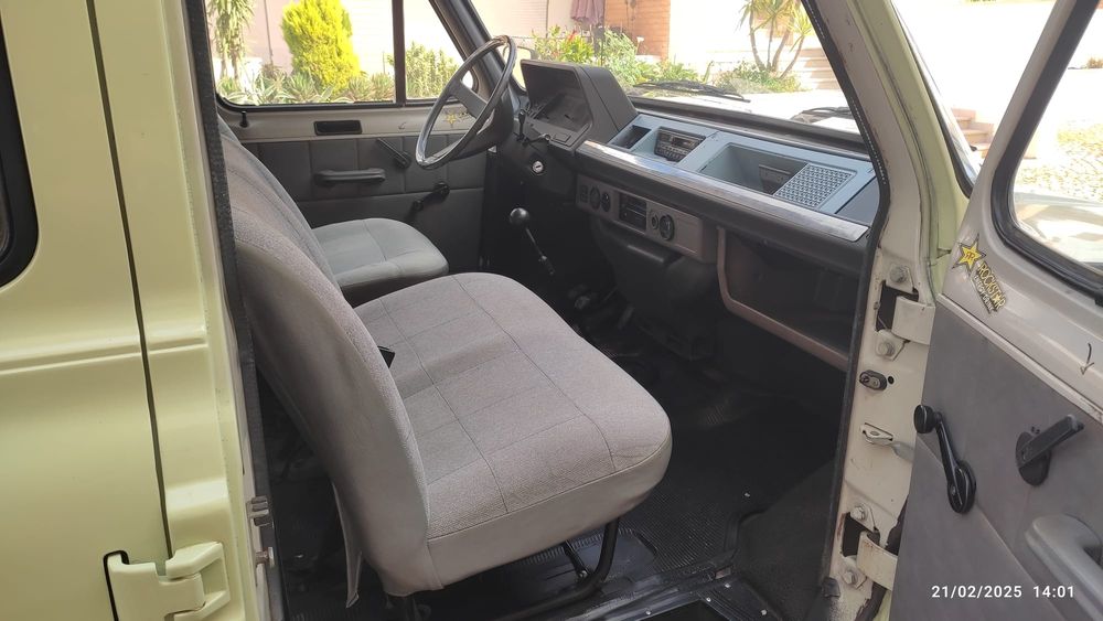 Ford Transit 9 lugares de 1985