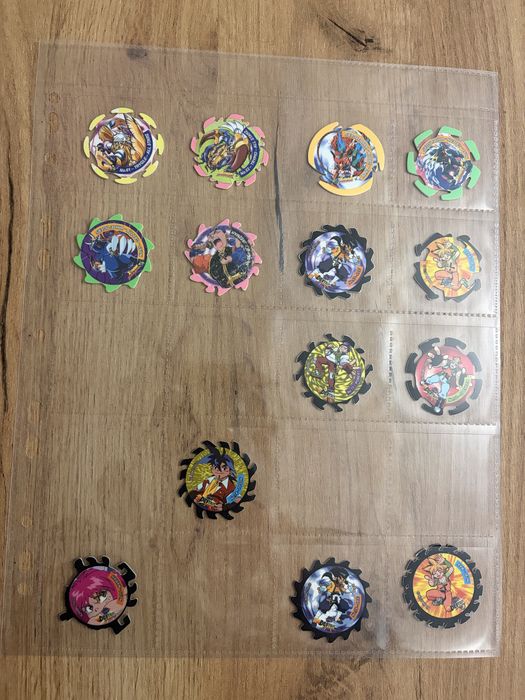Beyblade spinner tazos 125/172