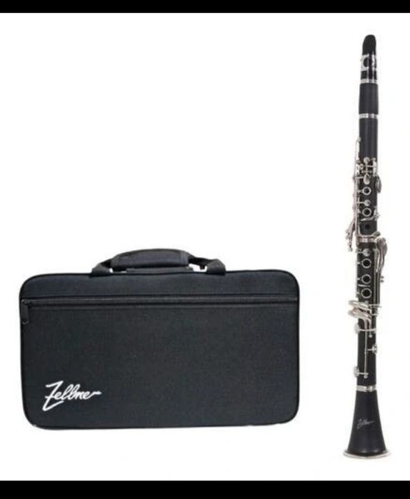 Clarineta  nova e livro