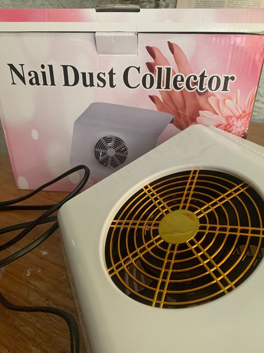 Набор: фрезер + лампа + вытяжка. Дополнительно аксессуары в комплекте