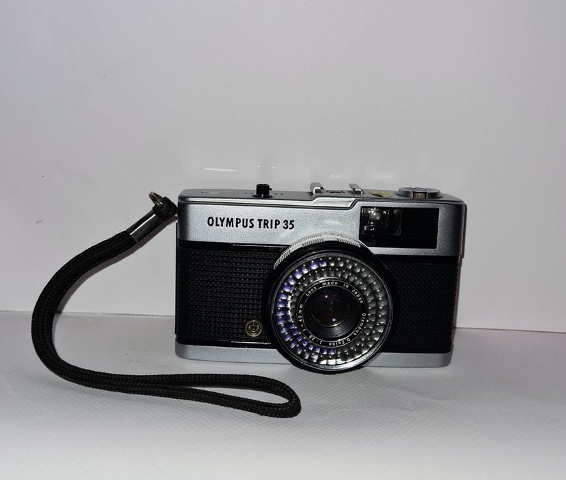Olympus Trip 35 plus gratis Zenit E Koszalin • OLX.pl