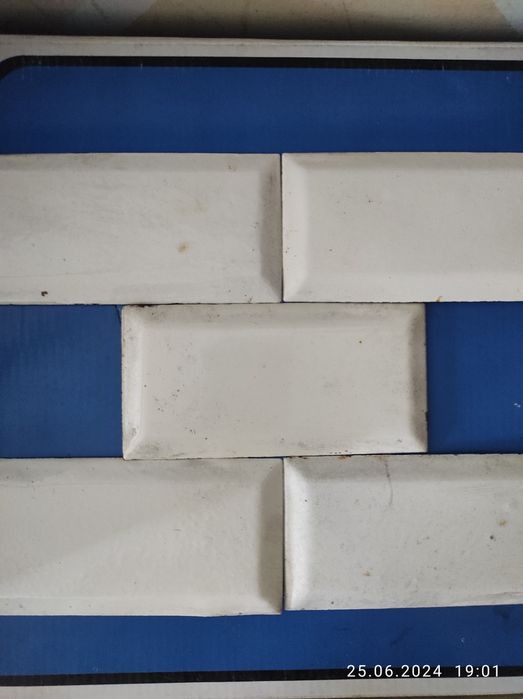 Плитка декоративна емальована