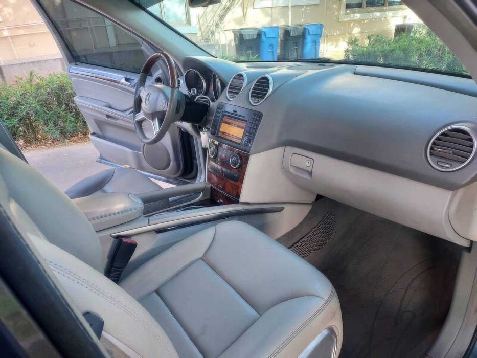 Mercedes-Benz M-Class ML 350 4MATIC      2011