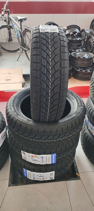 195/55R15 Nowe opony zimowe Windforce SnowBlazer