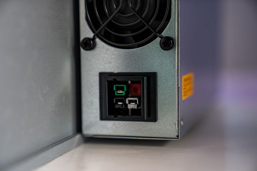 Antminer S21+ 225Th/s
