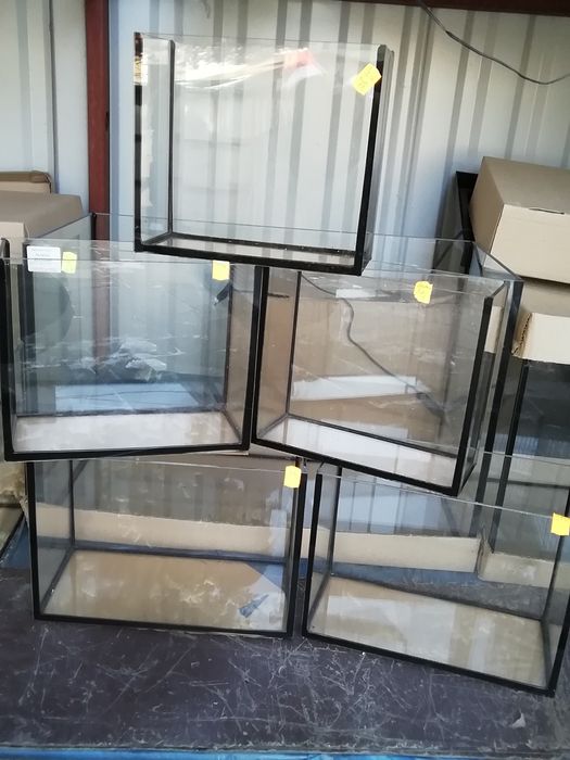 Akwarium proste 25l  ( dł 40cm x szer 25cm x wys 25cm.)