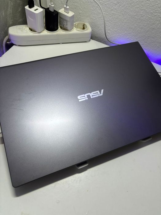 Portátil ASUS VIVOBIOOK/ X515