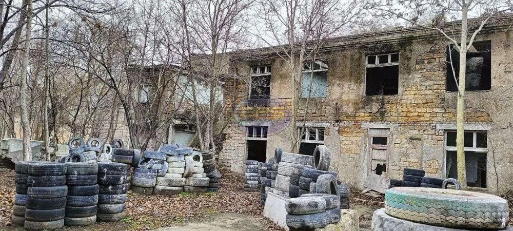 Комерційна будівля під реконструкцію на Слобідці