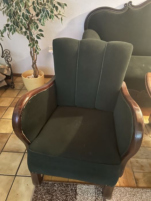 Sofa i dwa fotele