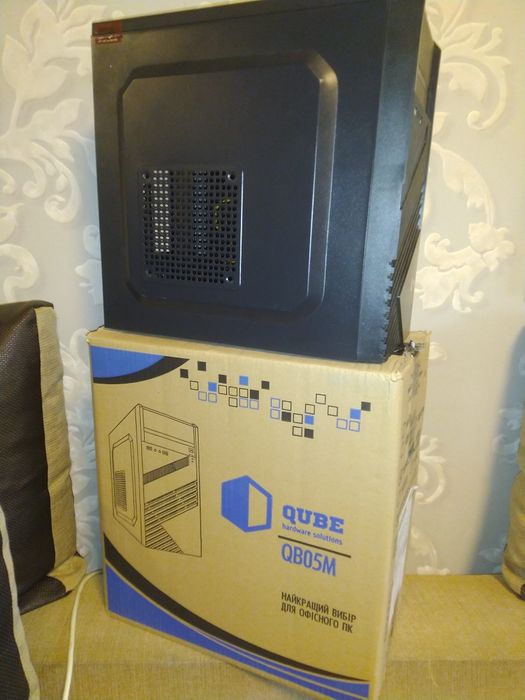 Корпус Micro-ATX  QUBE QB05 usb 3.0 + Блок живлення 400 Ватт корпус системного блока