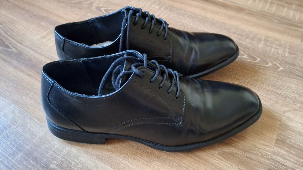 Buty do garnituru czarne rozmiar 40